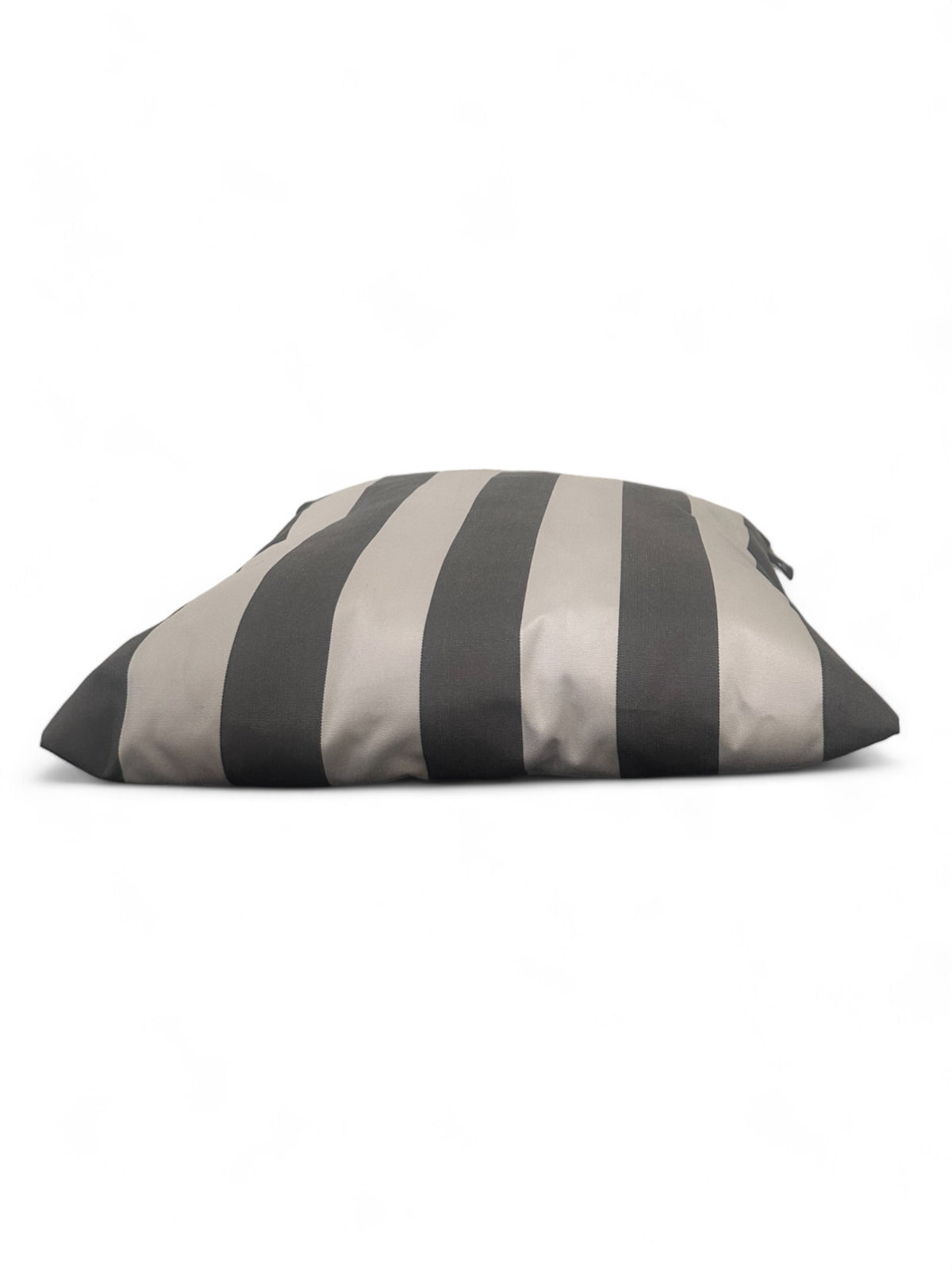 Sunbrella sierkussen 45x45 Solids Yacht stripe charcoal  grey