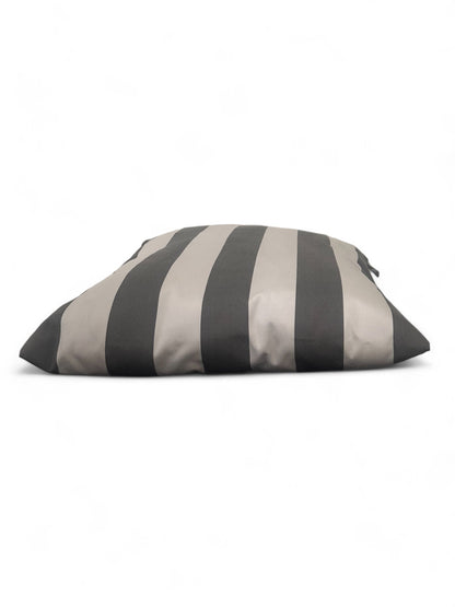 Sunbrella sierkussen 45x45 Solids Yacht stripe charcoal  grey